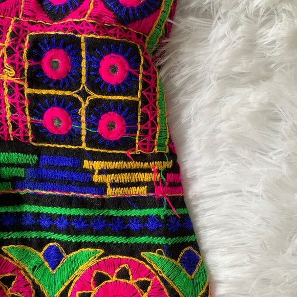 Colorful Embroidered Tunic - Picture 2 of 12
